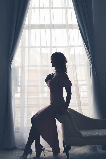 How to stay confident during a boudoir session, by Faby and Carlo